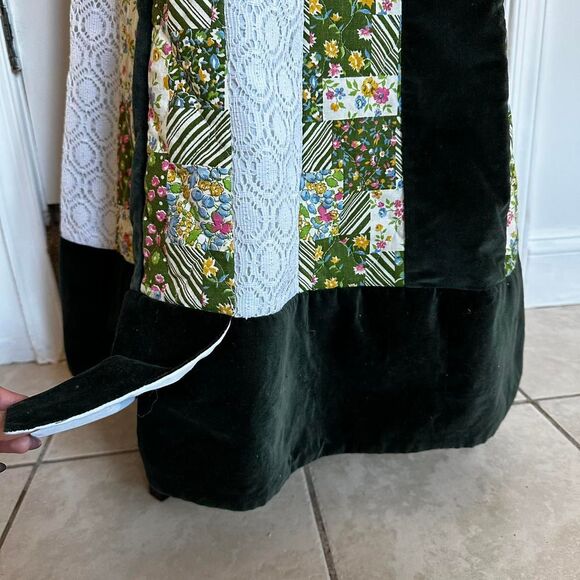 American Vintage cottagecore maxi skirt w/ lace, velvet & patchwork detail, S-M - Picture 5 of 7
